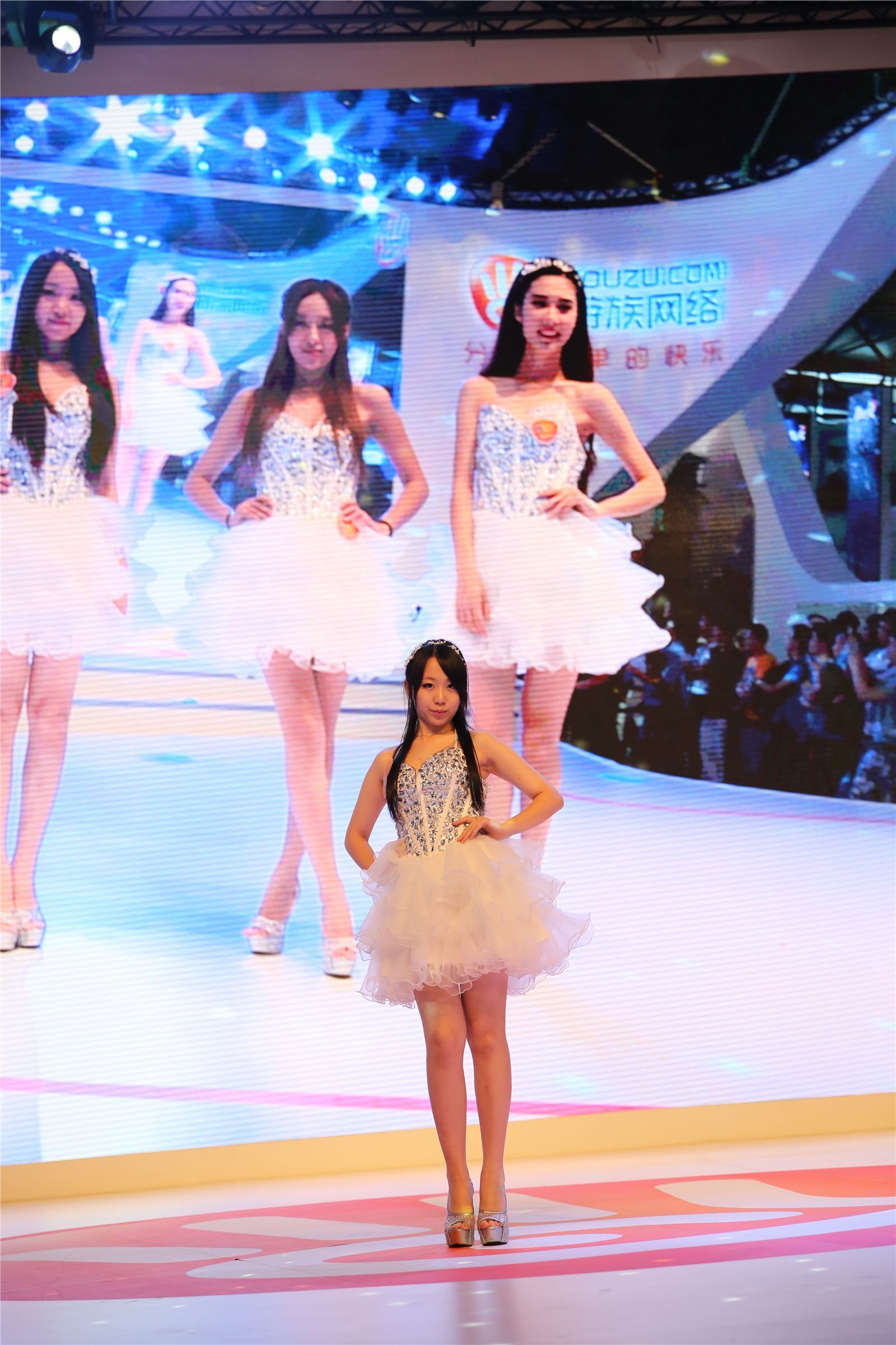 Chinajoy2014游族网络展台女神超清合集 1